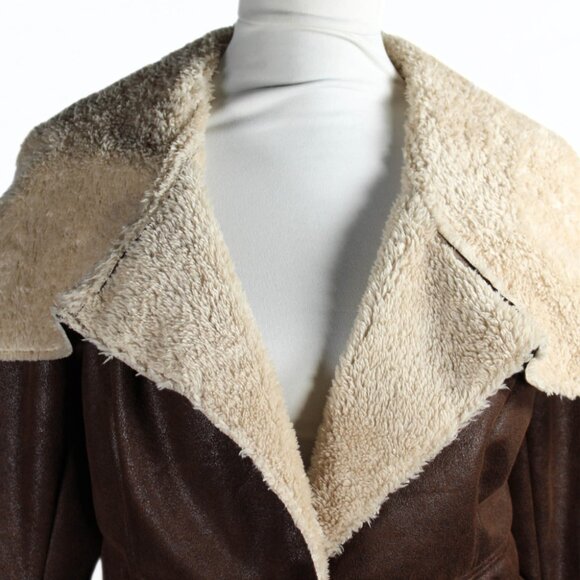 70s Rocker-Inspired Chocolate Brown Sherpa Jacket Penny Lane & Daisy Jones - Picture 5 of 13